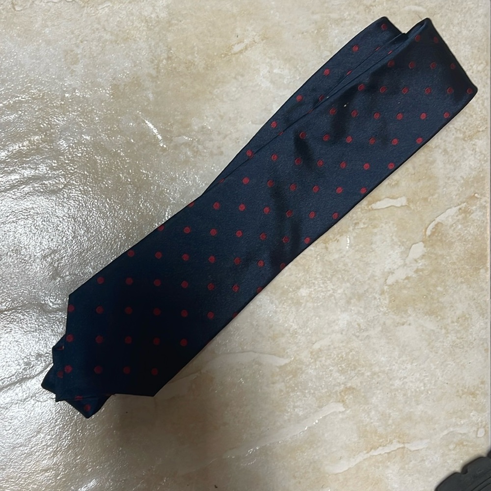 Thomas pink necktie